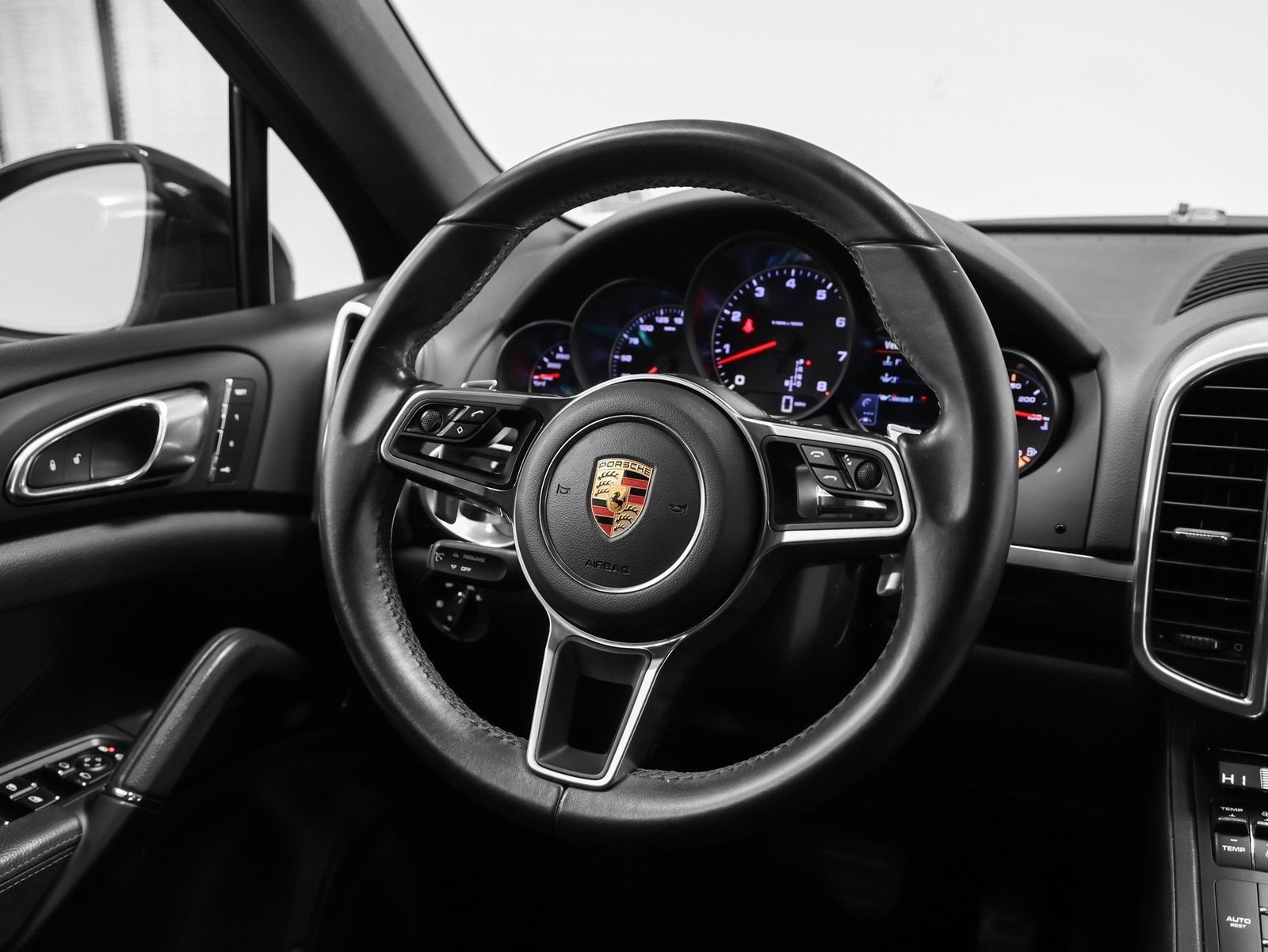 2018 Porsche Cayenne Platinum Edition
