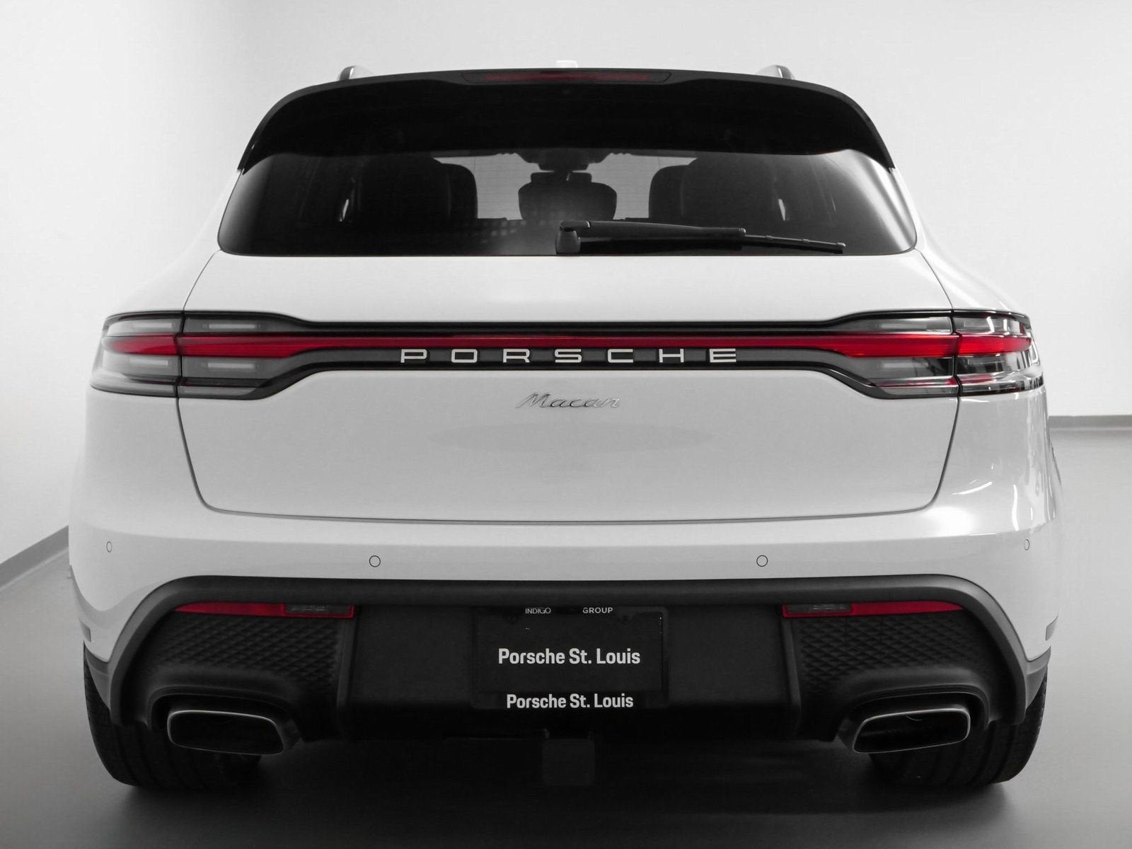 2025 Porsche Macan Base