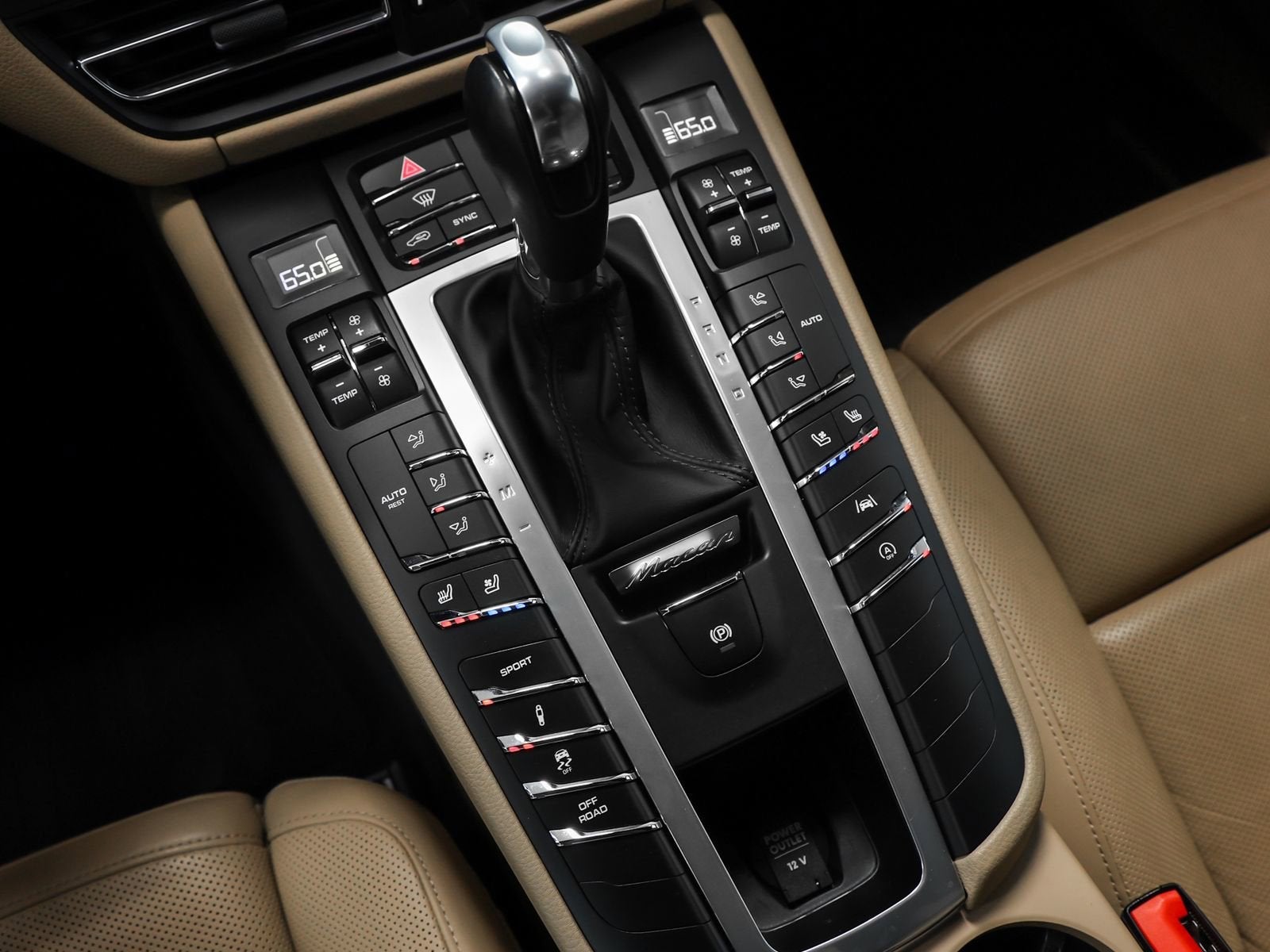 2020 Porsche Macan Base