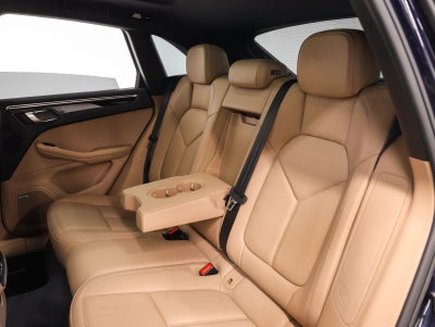 2020 Porsche Macan Base