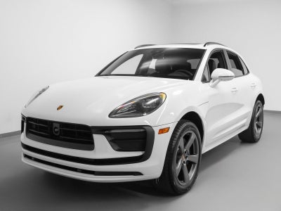 2025 Porsche Macan Base