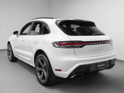 2025 Porsche Macan Base