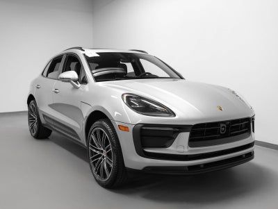2026 Porsche Macan Base