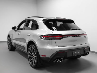 2026 Porsche Macan Base