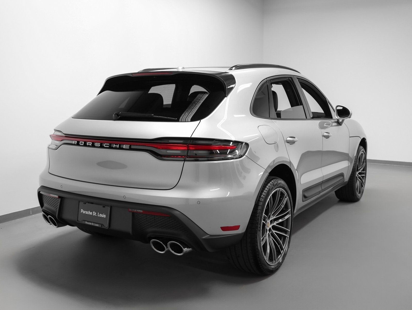 2026 Porsche Macan Base