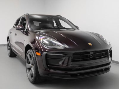2025 Porsche Macan Base