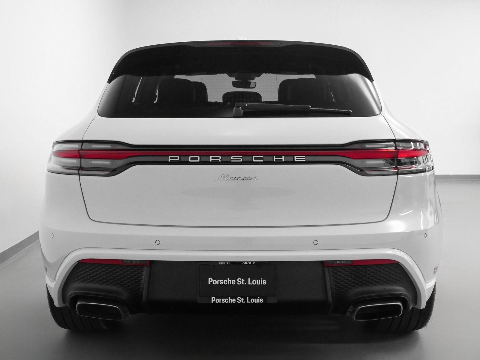 2025 Porsche Macan Base
