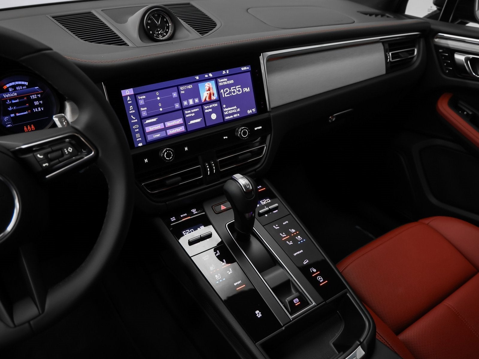 2025 Porsche Macan Base