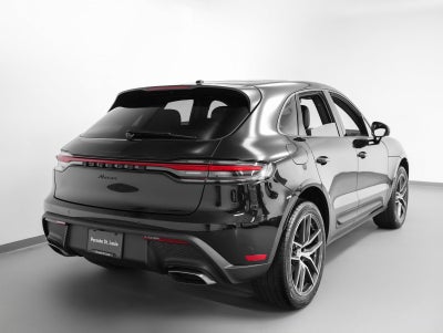 2025 Porsche Macan Base
