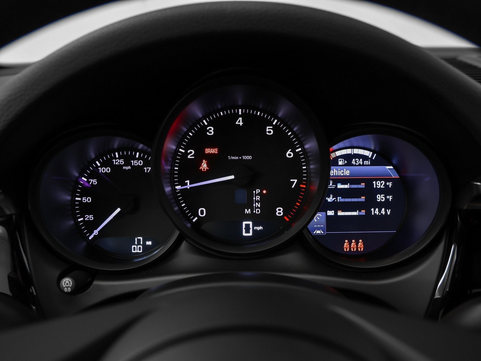 2025 Porsche Macan Base