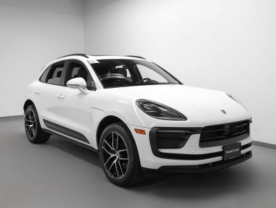 2023 Porsche Macan Base
