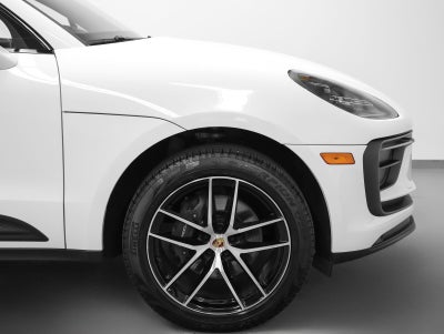 2023 Porsche Macan Base