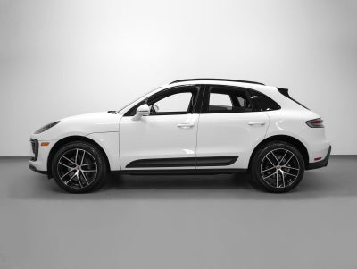 2023 Porsche Macan Base