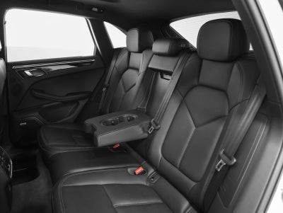 2023 Porsche Macan Base