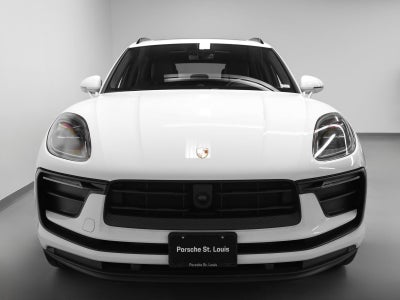 2023 Porsche Macan Base