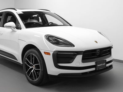 2023 Porsche Macan Base