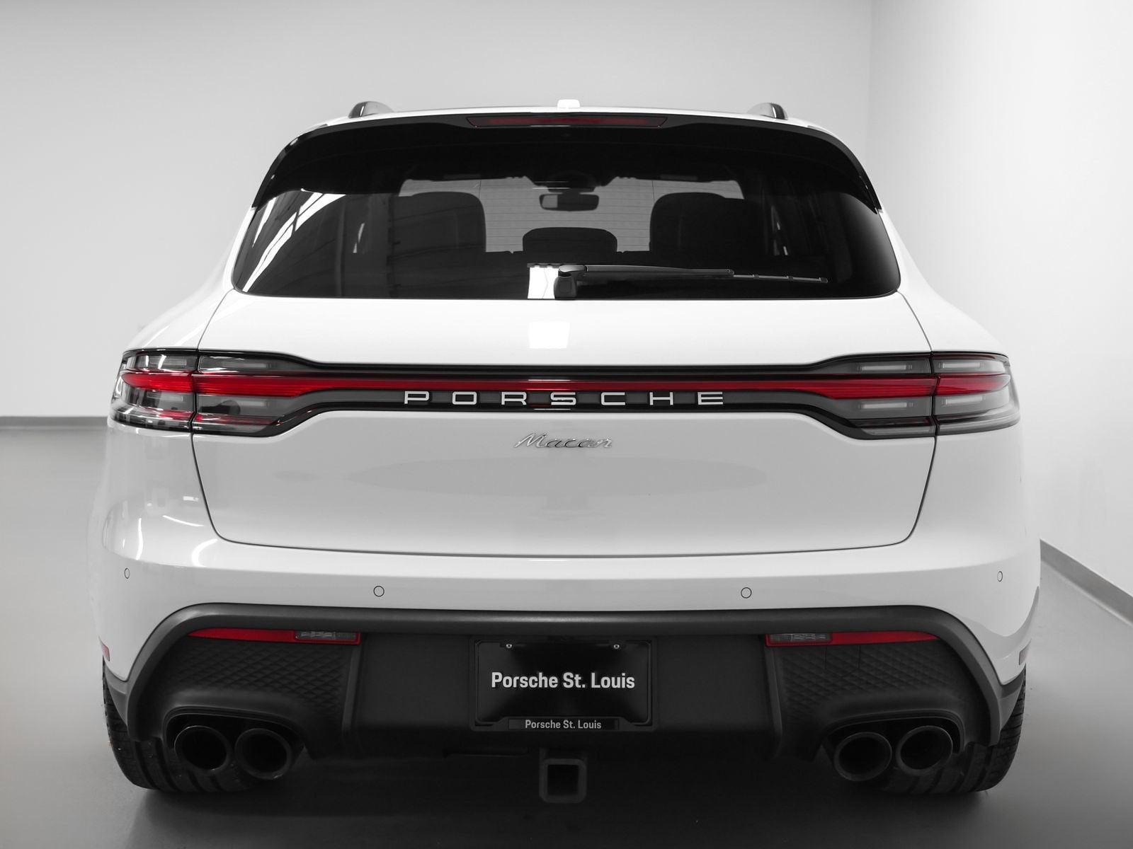 2023 Porsche Macan Base