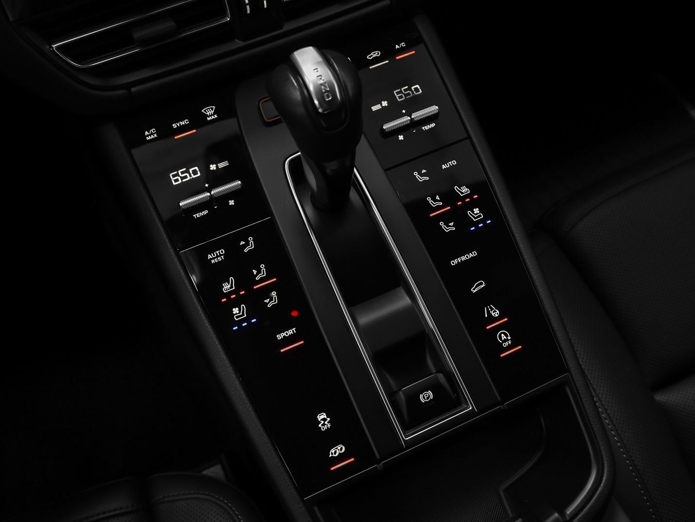 2023 Porsche Macan Base