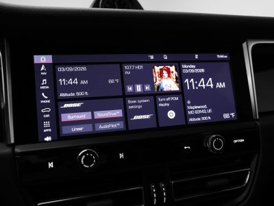 2023 Porsche Macan Base