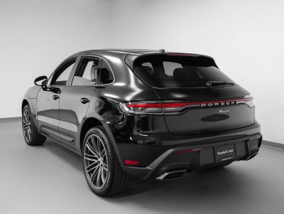2025 Porsche Macan Base