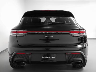 2025 Porsche Macan Base
