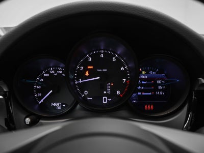 2023 Porsche Macan Base