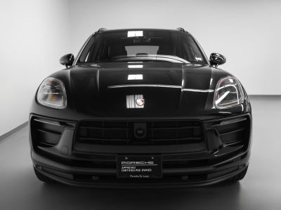 2023 Porsche Macan Base