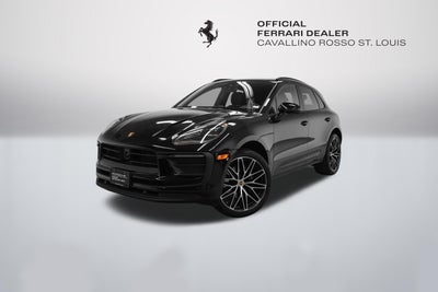 2023 Porsche Macan Base