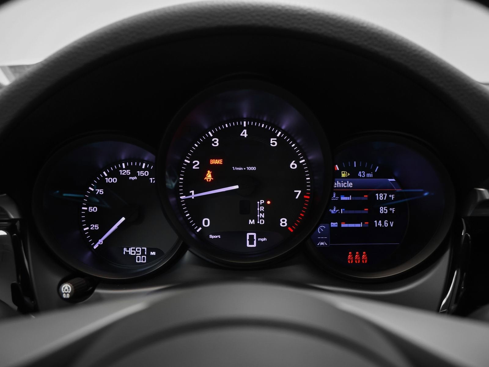 2023 Porsche Macan Base