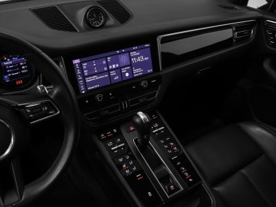 2023 Porsche Macan Base