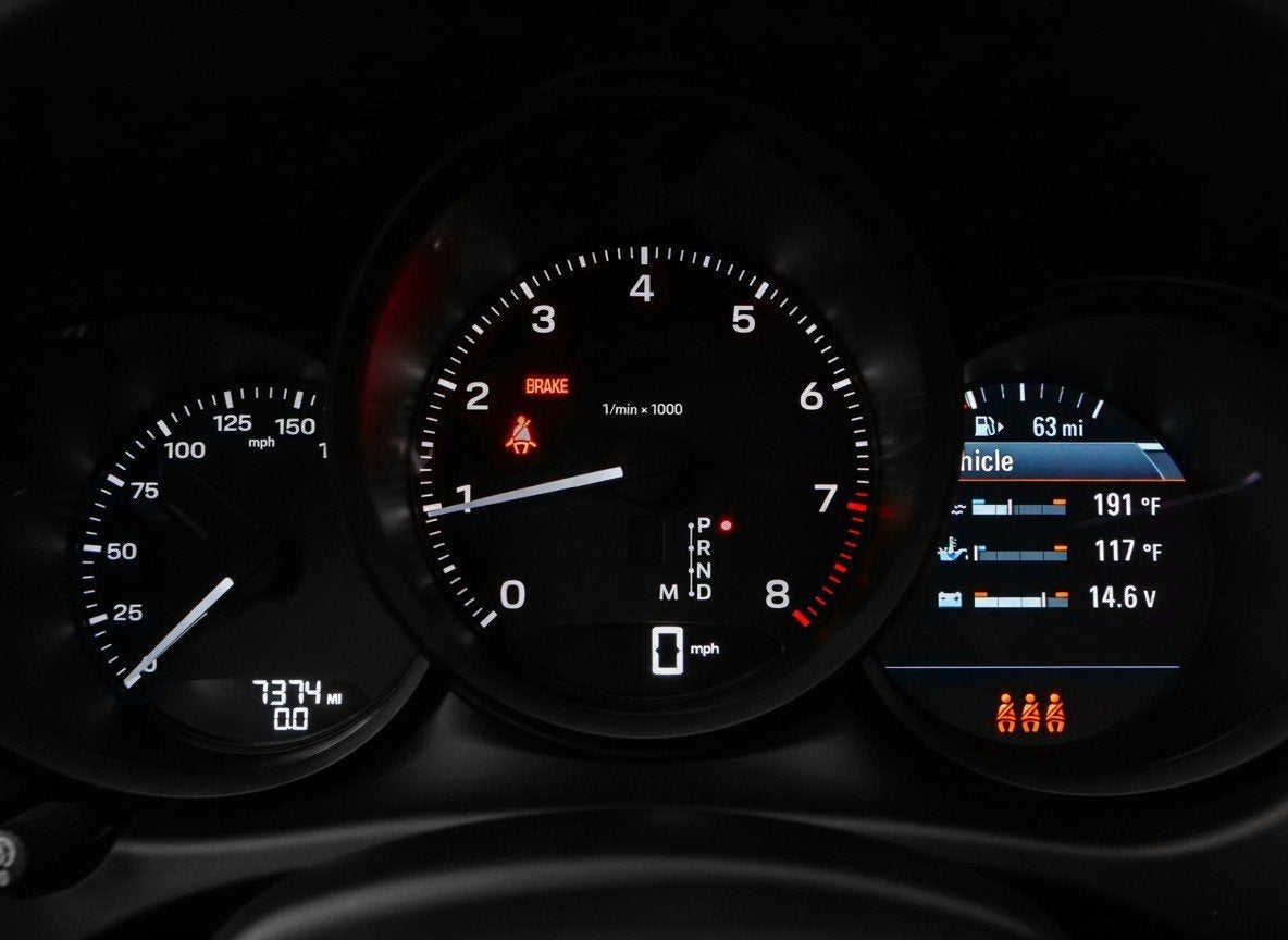 2025 Porsche Macan Base