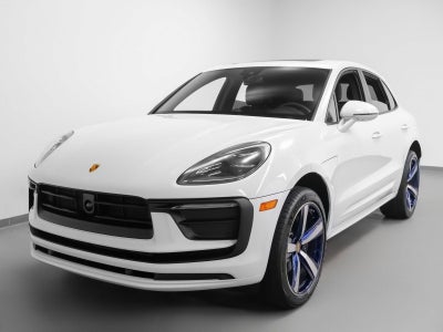 2025 Porsche Macan Base