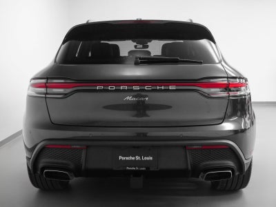 2025 Porsche Macan Base