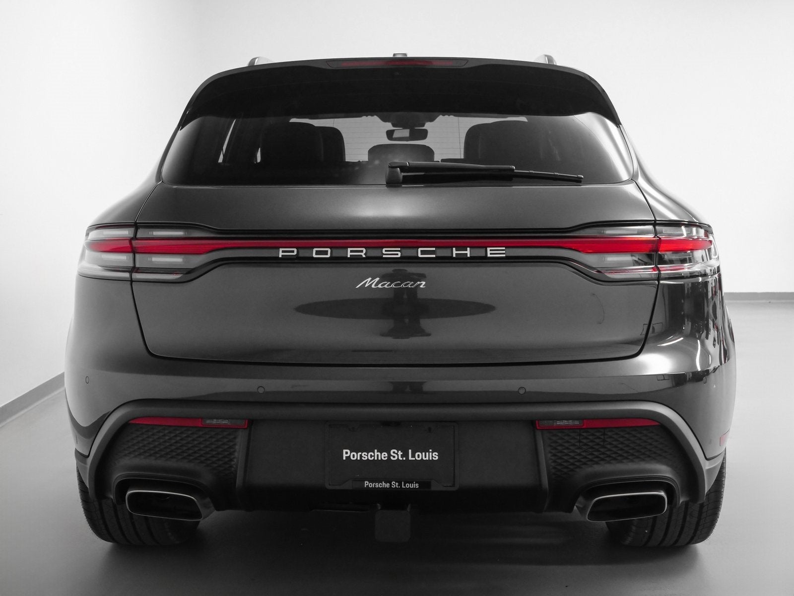 2025 Porsche Macan Base