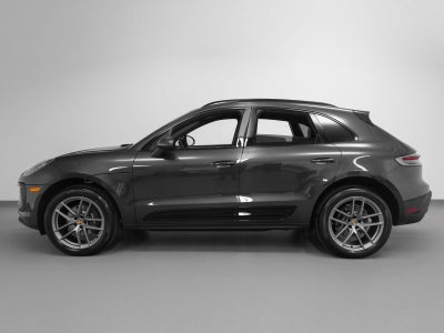 2025 Porsche Macan Base