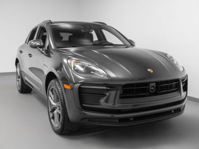 2025 Porsche Macan Base