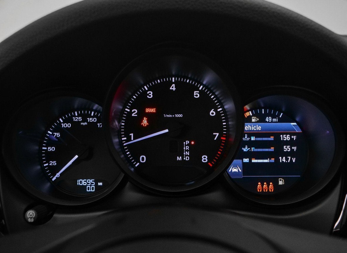 2025 Porsche Macan Base