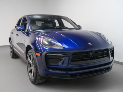 2025 Porsche Macan Base