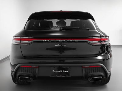 2025 Porsche Macan Base