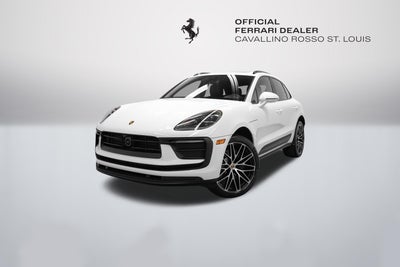 2026 Porsche Macan Base