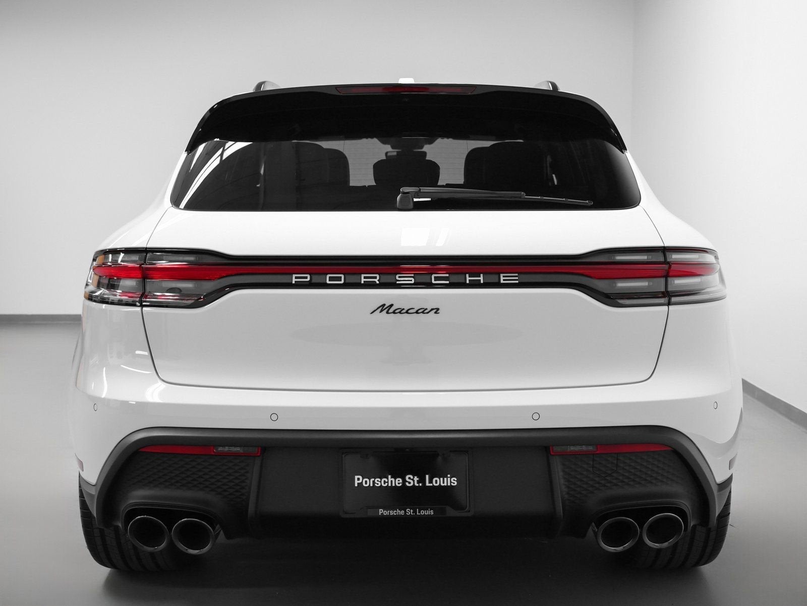 2026 Porsche Macan Base