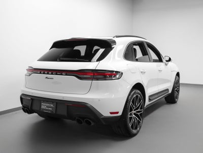 2026 Porsche Macan Base