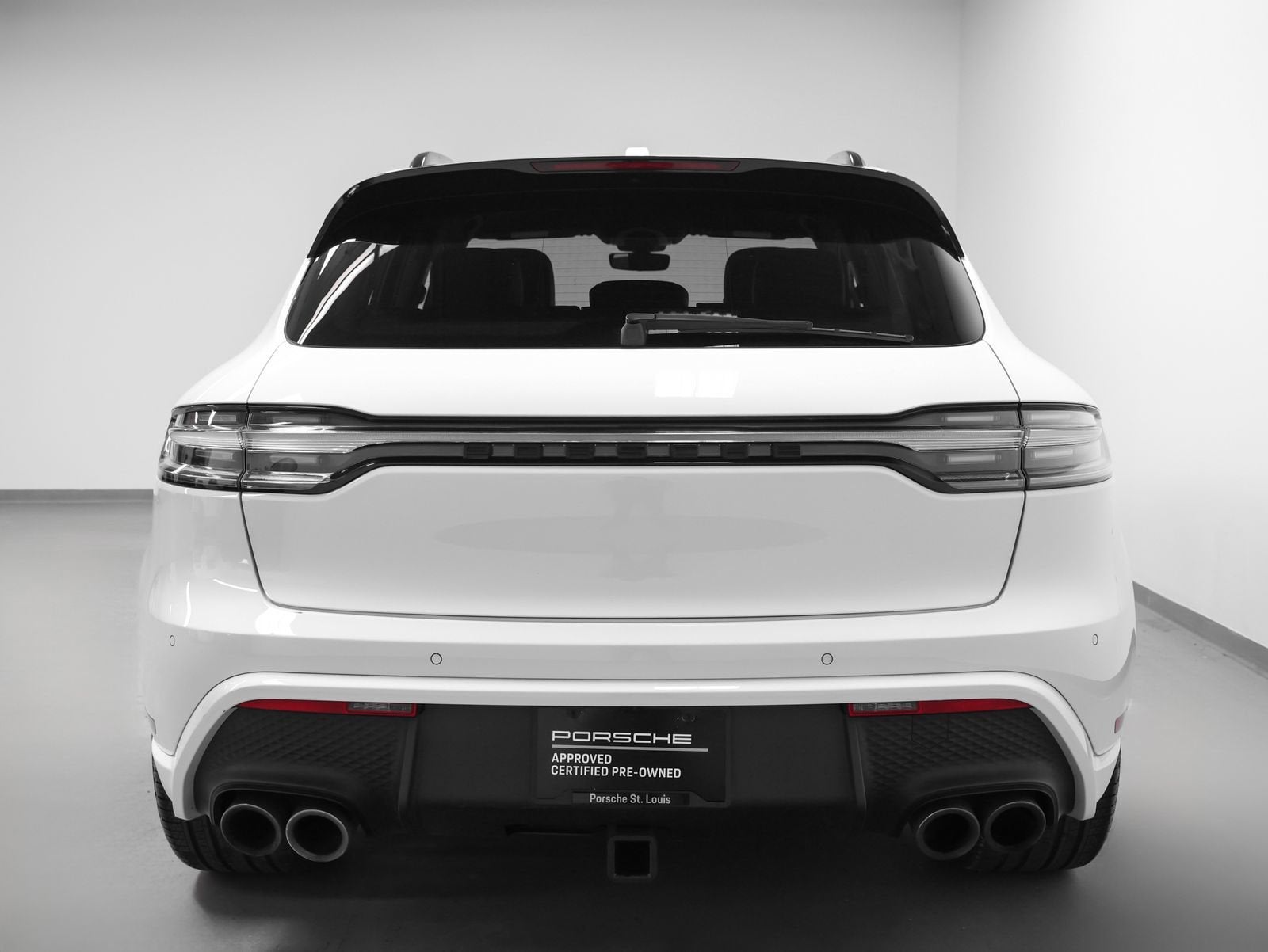 2023 Porsche Macan Base