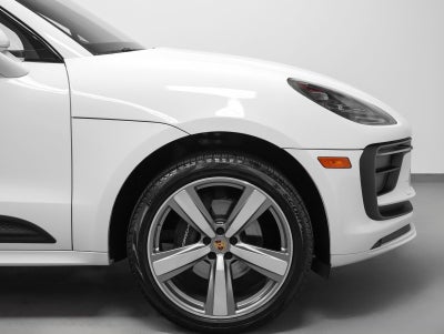 2023 Porsche Macan Base