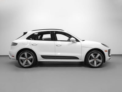 2023 Porsche Macan Base