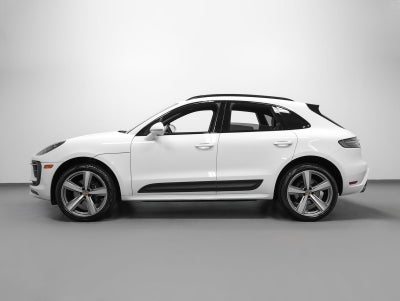 2023 Porsche Macan Base