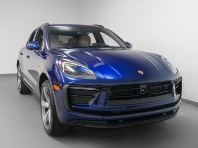 2025 Porsche Macan Base