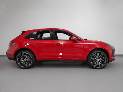 2025 Porsche Macan Base