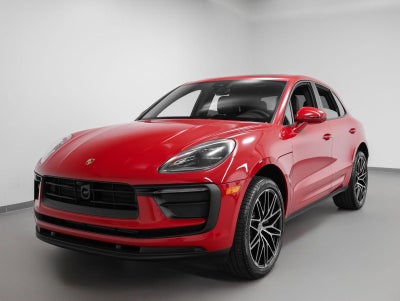 2025 Porsche Macan Base