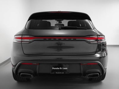 2025 Porsche Macan Base